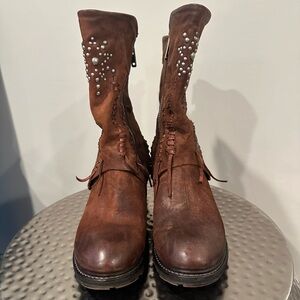 Cognac Leather Women's Boots with Pearl Accents